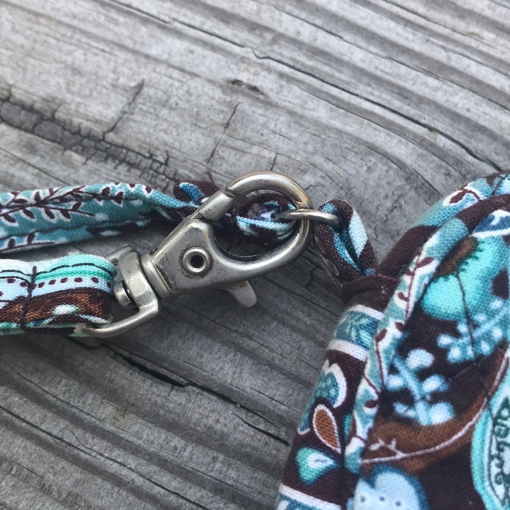 Vera Bradley Wristlet - Picture 2 of 4